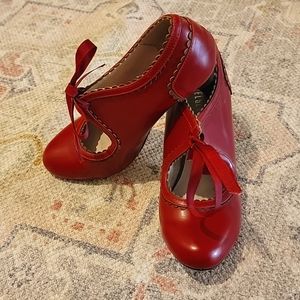 1940s Style Red Swing Heels